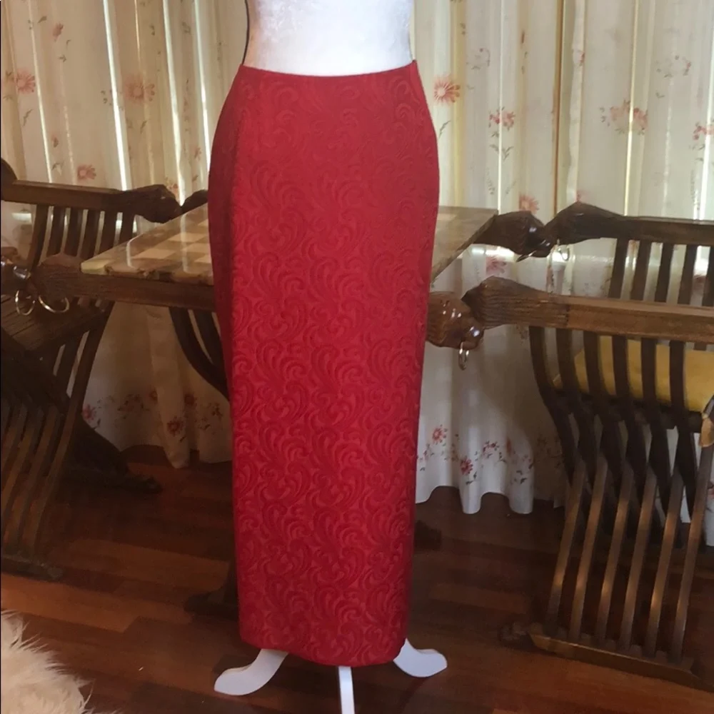 Red MAGGY LONDON 2-piece Skirt set, size 16